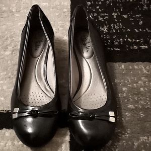 Life Stride Dress shoe w/ wedge heel